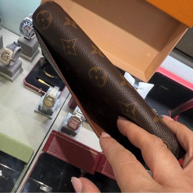 Louis Vuitton Sarah Wallet Monogram - 9