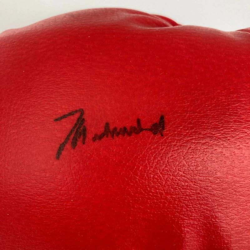 Muhammad Ali Signed Everlast Boxing Glove JSA COA - 4