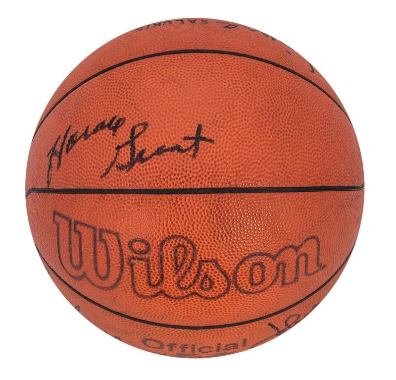Michael Jordan 1988-89 Chicago Bulls Team Signed Auto Basketball Beckett COA - 5