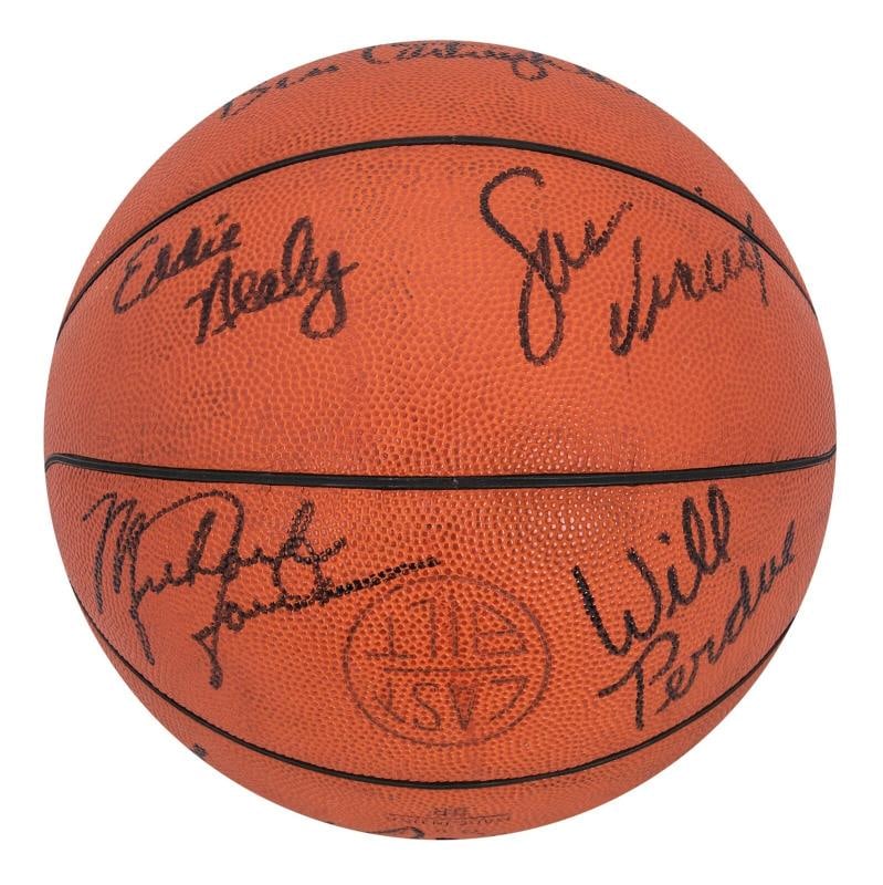Michael Jordan 1988-89 Chicago Bulls Team Signed Auto Basketball Beckett COA - 7