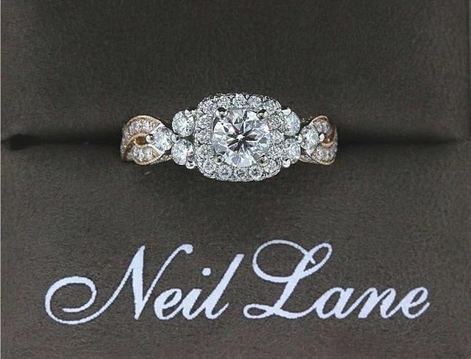 Neil Lane Diamond Engagement Ring 1 5/8 TCW 14k Rose & White Gold: Condition: Pre-owned - Good,Cut: Ideal,Department: Women,Metal: White Gold,Sizable: Yes,Clarity: I1,Main Stone Shape: Round,Modified Item: No,Diamond Clarity Grade: Included (I1),Use Occasion: