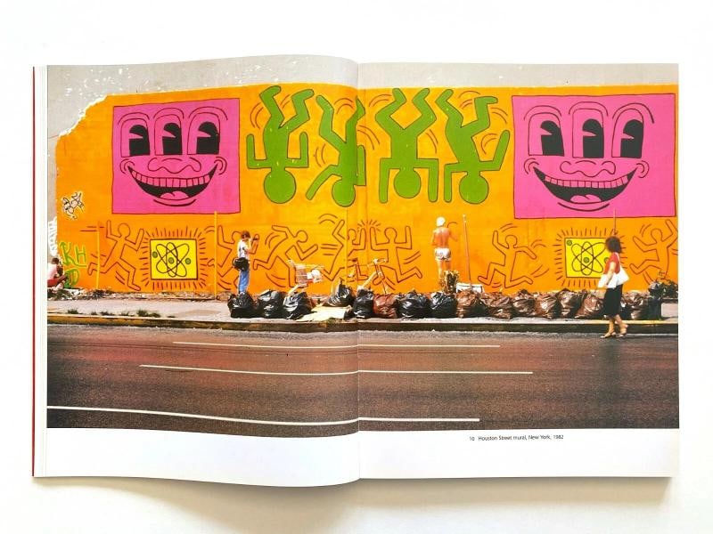KEITH HARING RARE VINTAGE 1992 1ST EDITION COLLECTOR'S SOFTCOVER POP ART BOOK - 3