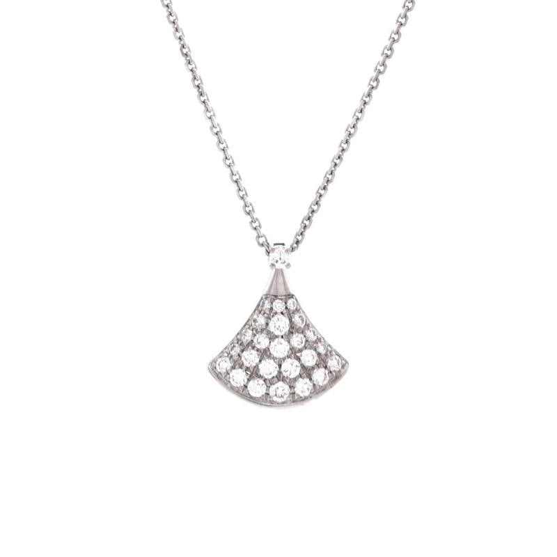 Bvlgari Divas' Dream Pendant Necklace 18K White Gold with Pave Diamonds Small: Measurements: Length: 16.0 - 17.0 ", Pendant Length: 15.9 mm, Pendant Width: 14 mm . Condition: Pre-owned - Good,Brand: Bvlgari,Main Stone: Diamond,Metal: 18K White Gold,Metal Purity: 18K,Style: