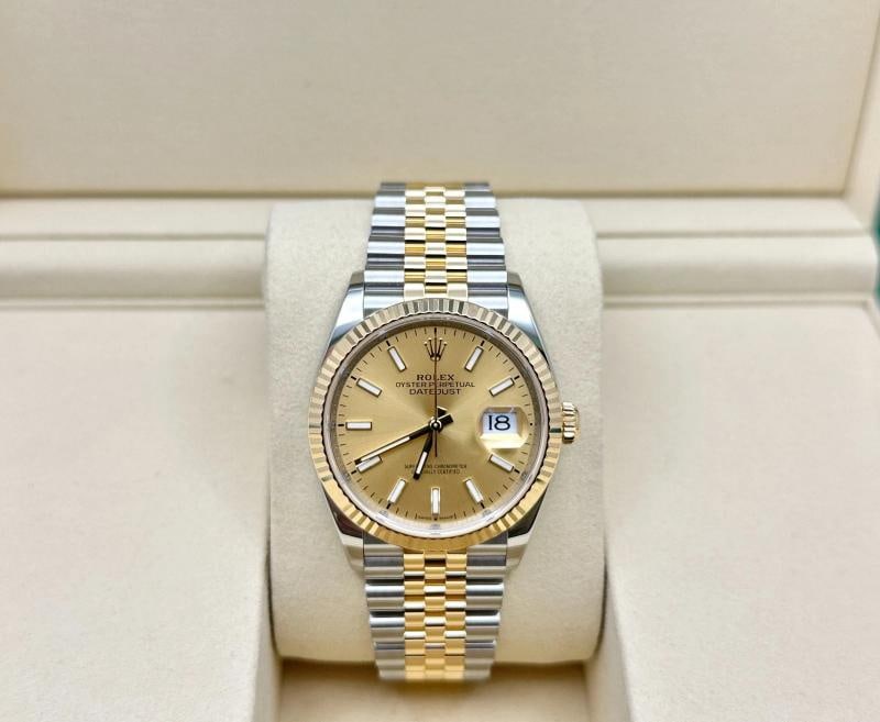 2025 Rolex Datejust 126233 36mm Champagne Dial 18K Gold Steel Box Paper Jubilee - 4