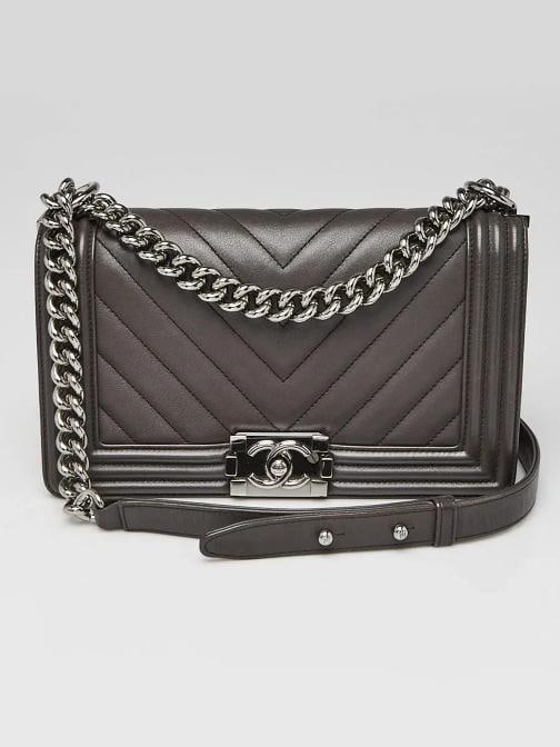 Chanel Grey Chevron Quilted Leather Medium Boy Bag: Condition: Pre-owned - Good,Brand: Chanel,Exterior Material: Leather,Style: Crossbody Bags,Everyday Bags,Exterior Color: Grey,Department: Women,Country of Origin: Italy Description Condition The
