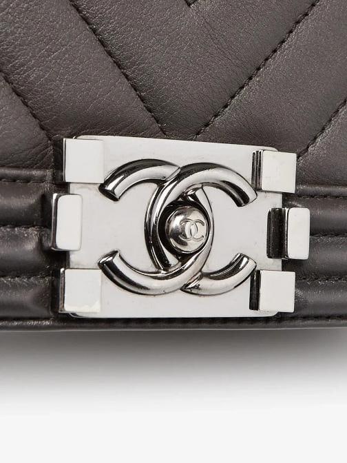 Chanel Grey Chevron Quilted Leather Medium Boy Bag - 5