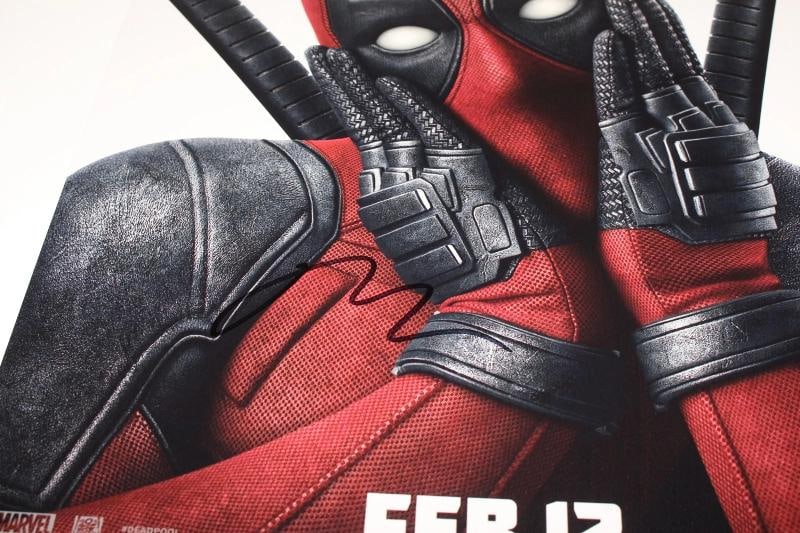 RYAN REYNOLDS SIGNED 'DEADPOOL' 12x18 MOVIE POSTER BECKETT COA AUTOGRAPH BAS - 2
