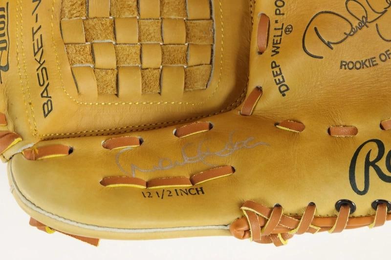Derek Jeter Signed 1996 Rookie Of The Year Rawlings Baseball Glove JSA - 2