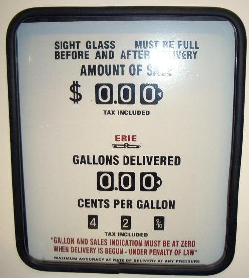 MOBILGAS REPLICA GAS PUMP~(78" HIGH , THE BASE IS 16 1/2" x 16 1/2") - 8