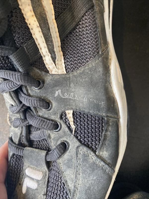 Derek Jeter Signed 1996 Rookie Season Game Used Baseball Cleats MEARS COA RARE - 6