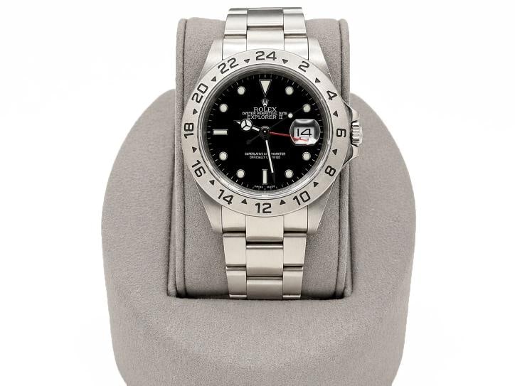 Rolex Explorer II 16570 40mm Black Dial Stainless Steel: Style Number: 16570 Serial: K22**** Year: 2000 Model: Rolex Explorer II Case Material: Stainless Steel Band: Stainless Steel Bezel: Stainless Steel Dial: Black Crystal: Sapphire Crystal Case Size: 40m