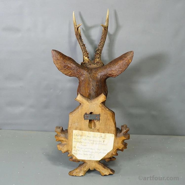 Large Naturalistic Black Forest Carved Deer Trophy, ca. 1920s - 7
