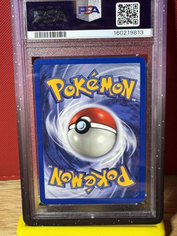 2000 POKEMON ROCKET #21 DARK CHARIZARD PSA - 5