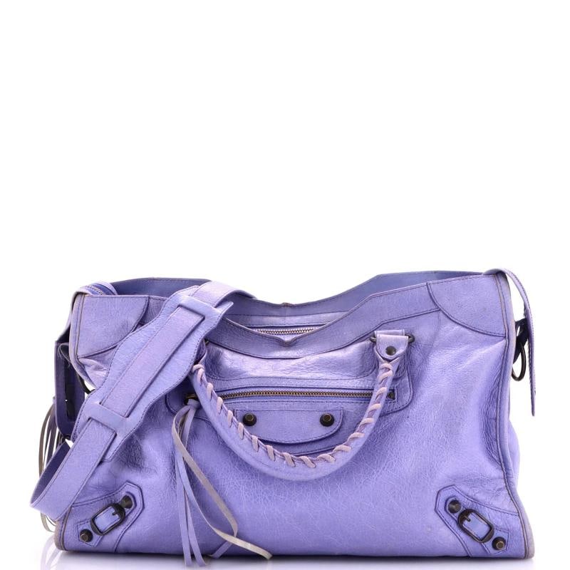 Balenciaga City Classic Studs Bag Leather Medium: Accessories: Mirror, With Strap Measurements: Handle Drop 6", Height 9", Width 15", Depth 5.5", Strap Drop 9.5". Condition: Pre-owned - Good,Brand: Balenciaga,Exterior Material: Leather,Style: