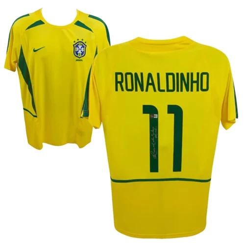 Ronaldinho Signed Brazil FC Home Soccer Jersey #11 with Beckett COA: Player: Ronaldinho,Sport: Soccer,Signed: Yes,Autograph Authentication: Beckett Authentication Services (BAS),Product: Jersey,Team: Brazil FC,Country of Origin: Brazil