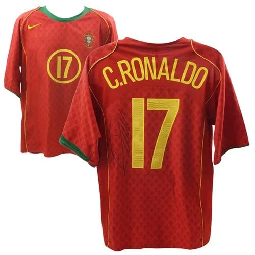 Cristiano Ronaldo Signed Portugal Home Soccer Jersey #17 with Beckett LOA: Player: Cristiano Ronaldo,Sport: Soccer,Signed: Yes,Autograph Authentication: Beckett Authentication Services (BAS),Product: Jersey,Team: Portugal