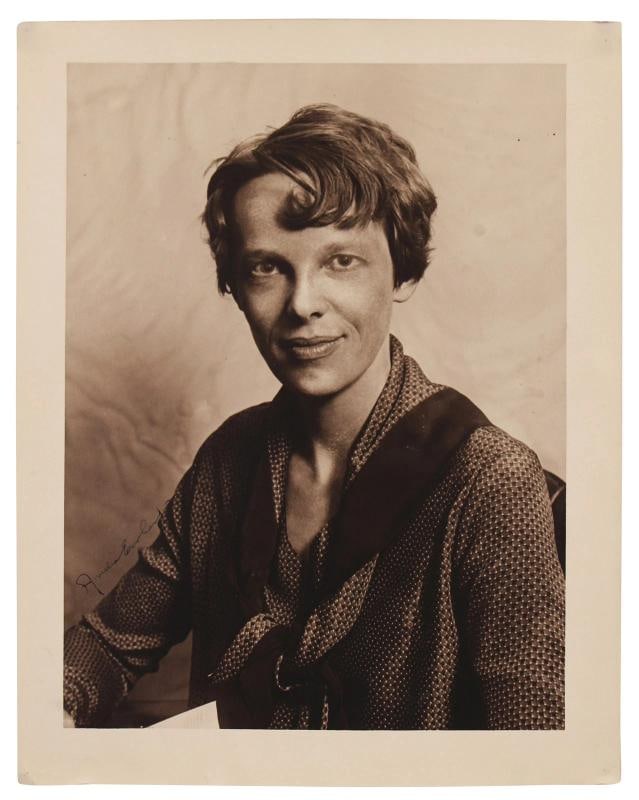 Amelia Earhart Authentic Signed 11x14 Vertical Sepia Portrait Photo JSA #ZZ82434 (1 of 4)