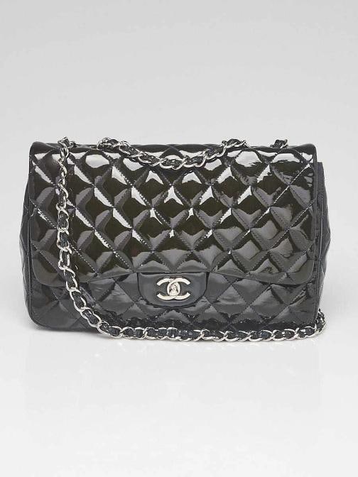 Chanel Dark Blue Quilted Patent Leather Classic Jumbo Single Flap Bag: Condition: Pre-owned - Good,Brand: Chanel,Exterior Material: Leather,Style: Crossbody Bags,Everyday Bags,Exterior Color: Blue,Department: Women,Country of Origin: Italy Description The Chanel Dark Blu