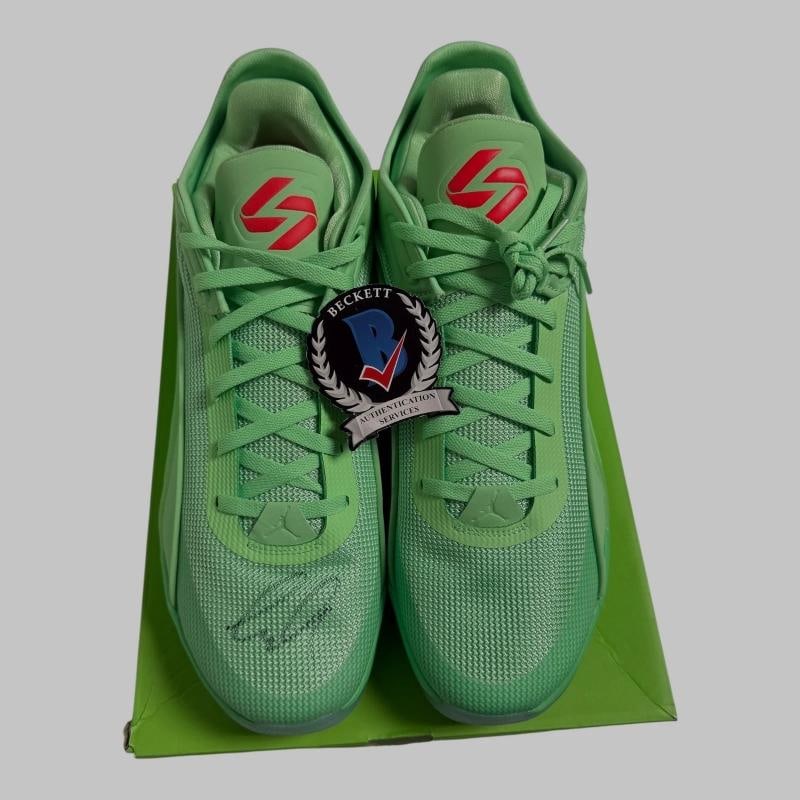 Luka Doncic Signed Shoe Jordan 5 Viper NIB Size 17 Lakers Beckett BAS COA: Sport: Basketball,Player: LUKA DONCIC,Signed: Yes,Original/Reprint: Original,Autograph Authentication: Beckett Authentication Services (BAS),Product: Jersey,Team: Los Angeles Lakers,Country of