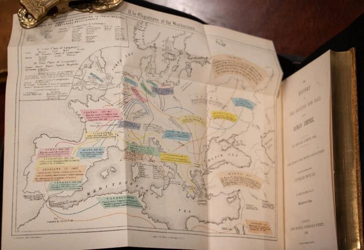 Edward Gibbon / HISTORY OF THE DECLINE AND FALL OF THE ROMAN EMPIRE 1862 - 17