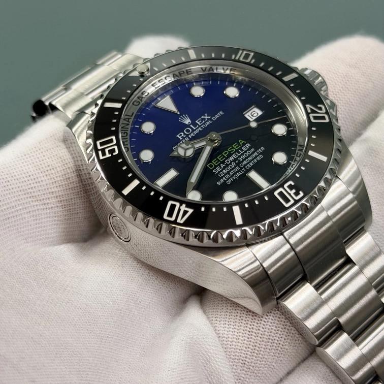 Rolex Sea Dweller Deepsea 116660 James Cameron Black & Blue Dial Steel Box Paper - 12