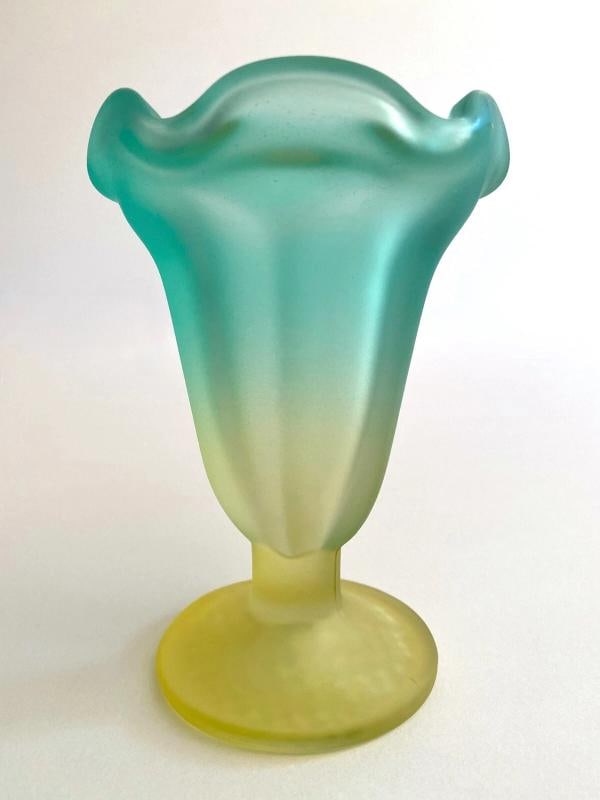 MID CENTURY MODERN FROSTED GLASS PASTEL PARFAIT TULIP DESSERT CUPS - SET OF 4 - 7