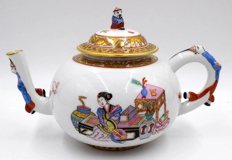Herend Hand Painted "Ming Dynasty" Teapot - 2