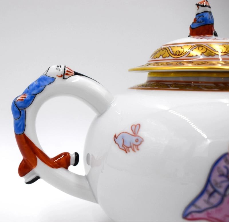 Herend Hand Painted "Ming Dynasty" Teapot - 4