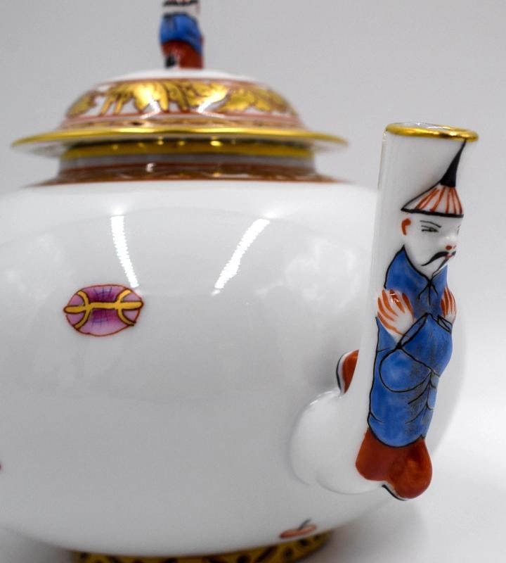 Herend Hand Painted "Ming Dynasty" Teapot - 5