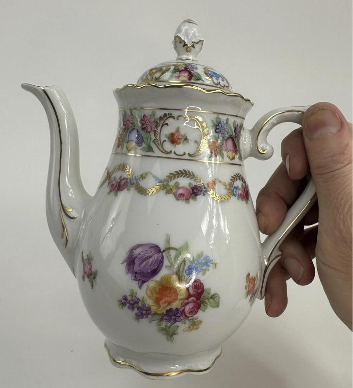 Fine VTG Schumann Bavaria Dresden Flowers 4pc Tea Set Tea and Coffee Pot - 2