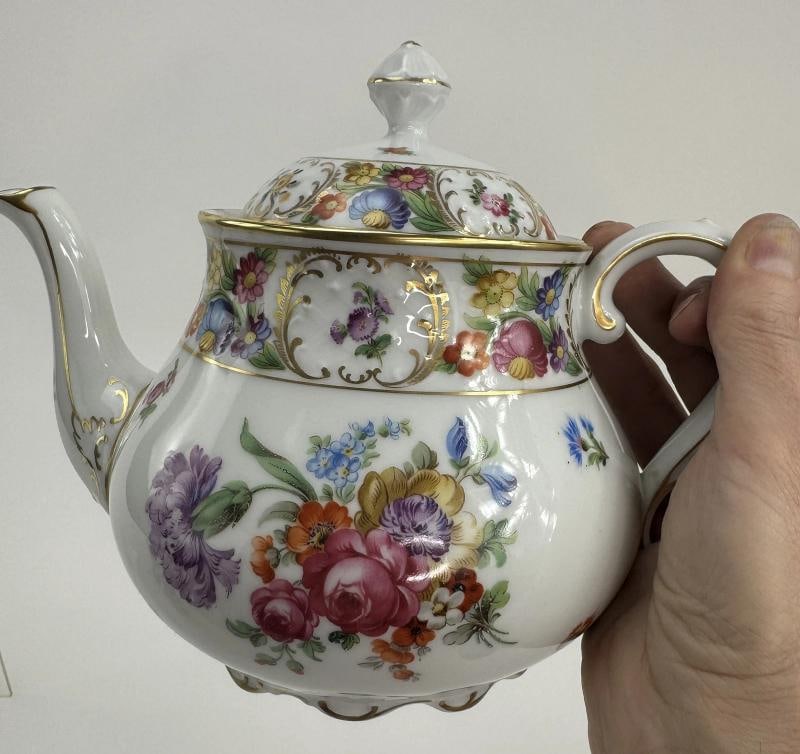 Fine VTG Schumann Bavaria Dresden Flowers 4pc Tea Set Tea and Coffee Pot - 4