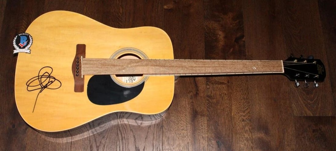 JOHN FRUSCIANTE SIGNED RED HOT CHILI PEPPERS ACOUSTIC GUITAR BECKETT COA RHCP: Industry: Music,Signed: Yes,Autograph Authentication: Beckett,Object Type: Guitar & Guitar Pick,Original/Reproduction: Original,Country of Origin: United States