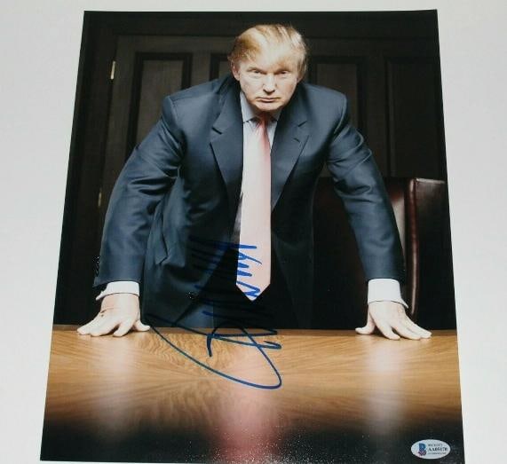 PRESIDENT DONALD J. TRUMP SIGNED 11x14 PHOTO BECKETT COA MAKE AMERICA GREAT 2024 - 2
