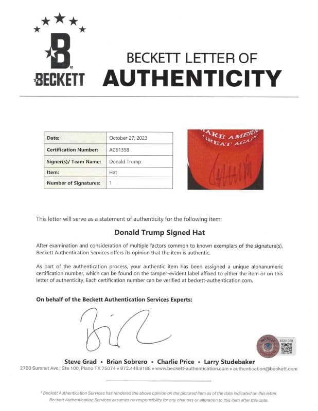 PRESIDENT DONALD J. TRUMP SIGNED MAKE AMERICA GREAT AGAIN MAGA HAT BECKETT COA - 2