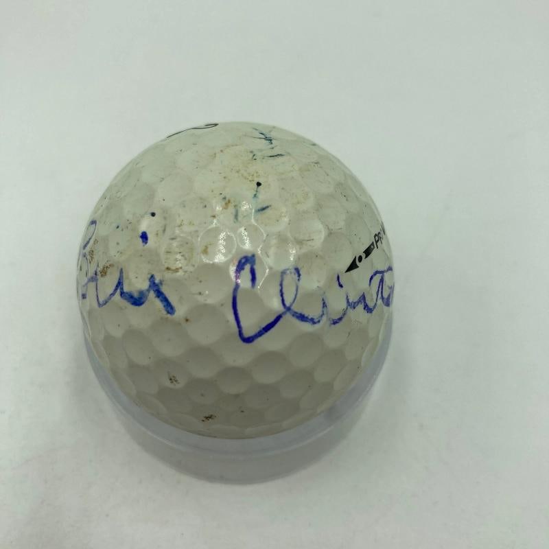 President Bill Clinton Signed Titleist 8 Golf Ball PSA DNA COA - 2
