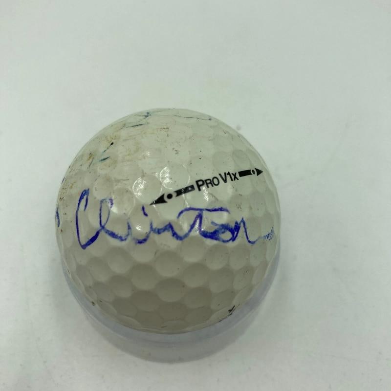 President Bill Clinton Signed Titleist 8 Golf Ball PSA DNA COA - 4
