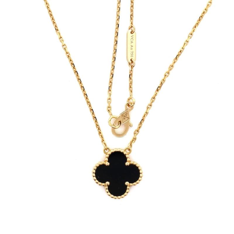 Van Cleef & Arpels Vintage Alhambra Pendant Necklace 18K Yellow Gold and Onyx - 2