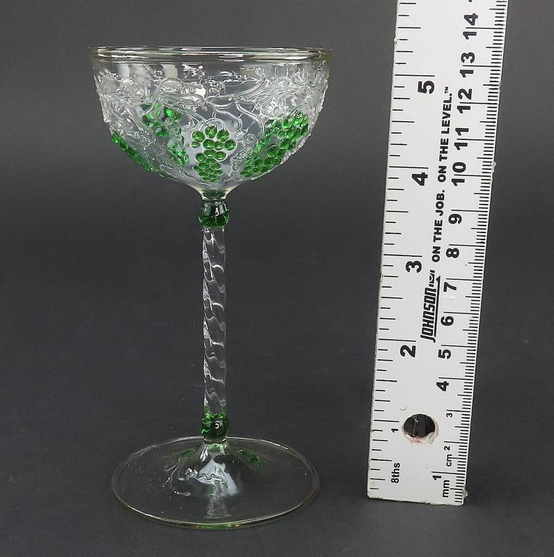 11 Fabulous 2oz Alsace-Style Wine Glasses Green Grape Clusters Textured Design - 3
