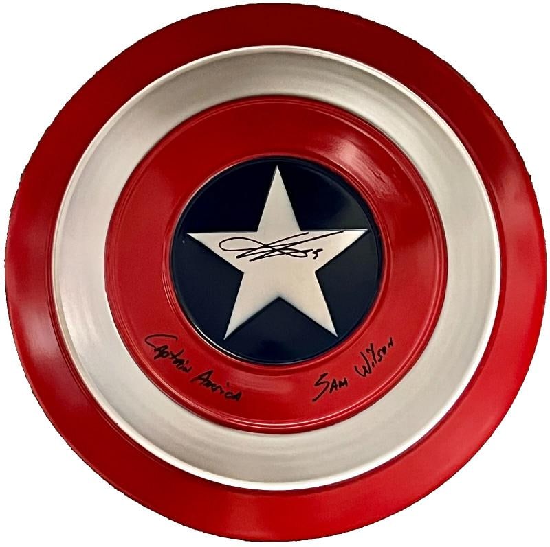 Avengers Anthony Mackie Signed Captain America Shield Insc Beckett Witness 18.5": Industry: Movies,Movie: Avengers Endgame,Signed by: Anthony Mackie,Signed: Yes,Autograph Authentication: Beckett,Original/Reproduction: Original,Country of Origin: United States