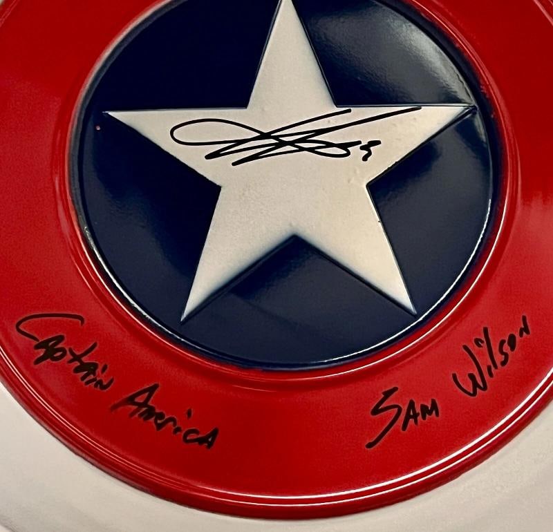 Avengers Anthony Mackie Signed Captain America Shield Insc Beckett Witness 18.5" - 2