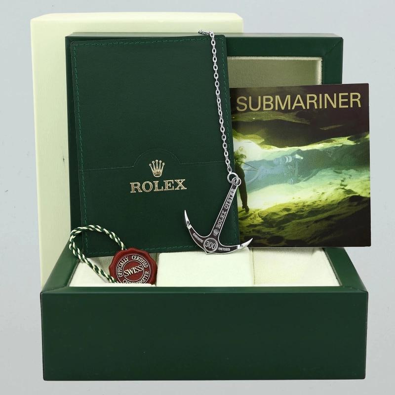 Rolex Flat 4 Kermit F Serial 16610LV Green Submariner 40mm Watch Box - 7