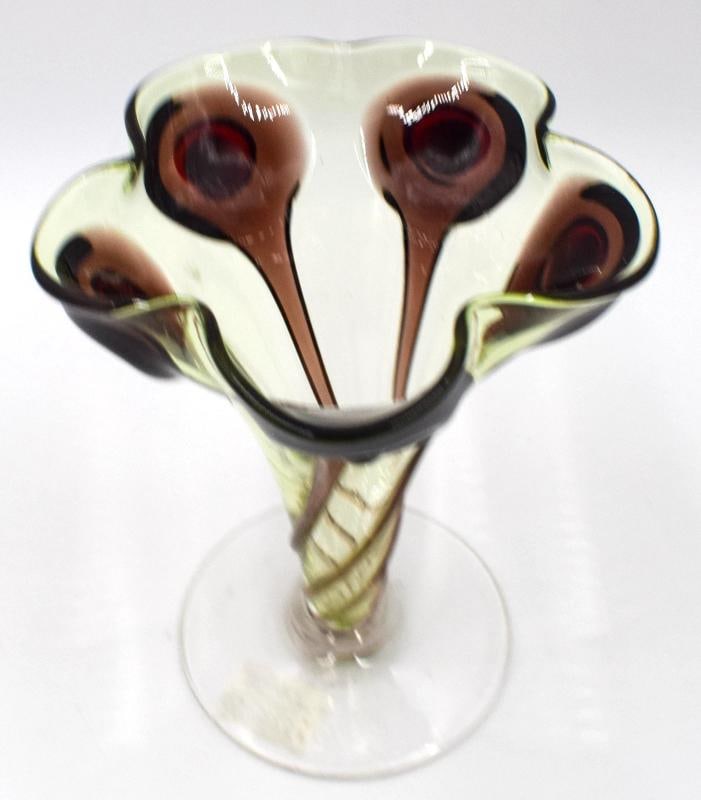 Stuart & Sons Art Nouveau Cairngorm Peacock Eye Art Glass Vase, Circa 1900 - 2