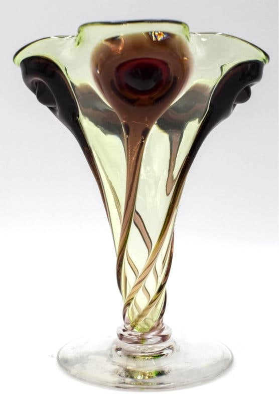 Stuart & Sons Art Nouveau Cairngorm Peacock Eye Art Glass Vase, Circa 1900 - 3