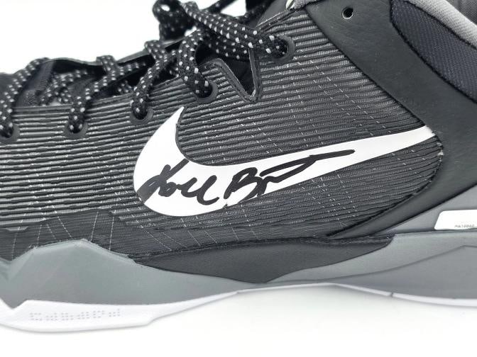 Kobe Bryant Dual Auto Black/Grey 2011-12 Nike Kobe VII Shoes Size 14 #/8 Panini - 4