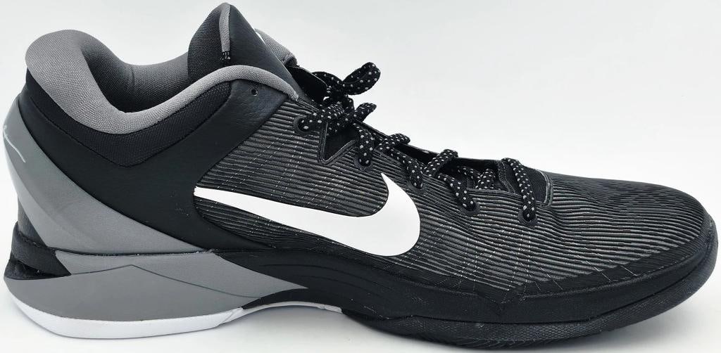 Kobe Bryant Dual Auto Black/Grey 2011-12 Nike Kobe VII Shoes Size 14 #/8 Panini - 9
