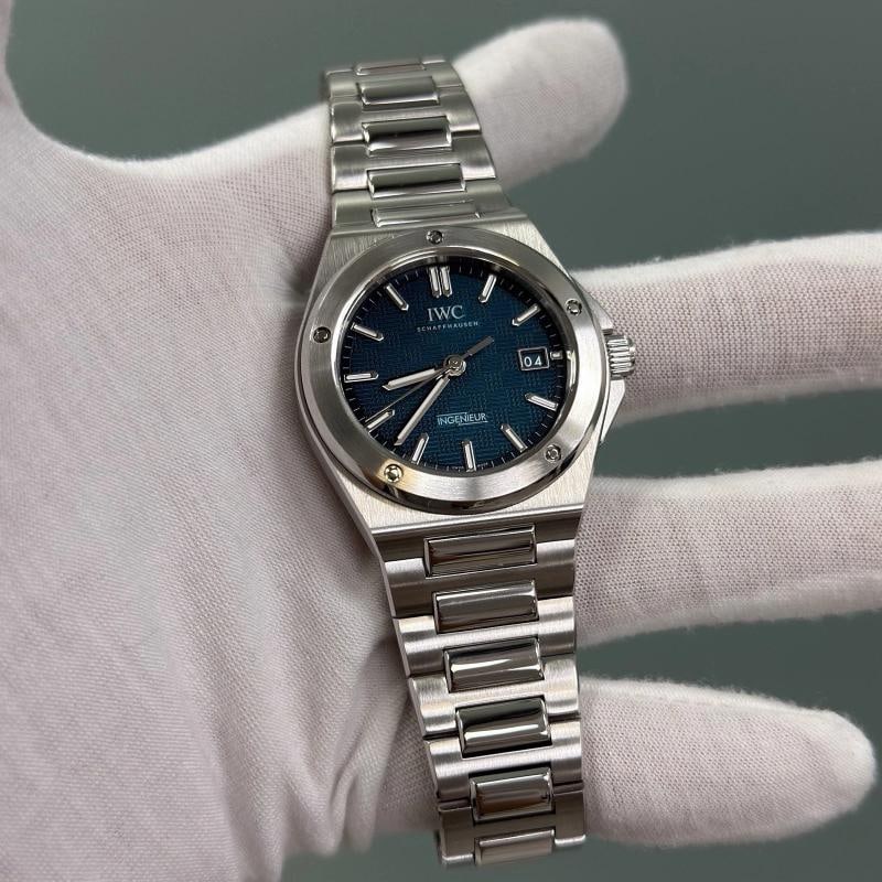 2024 IWC Ingenieur Automatic IW328903 40mm Aqua Blue Dial Steel Box Paper - 2