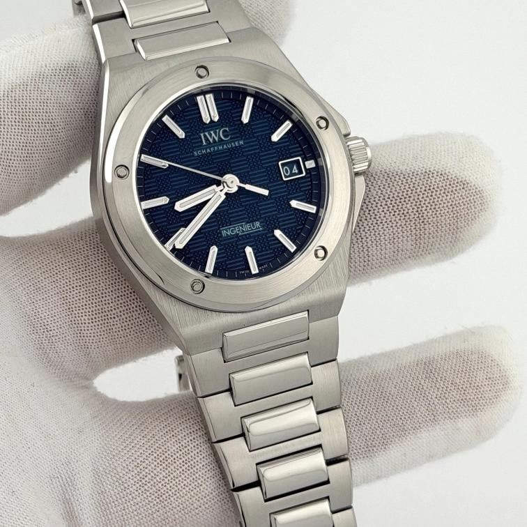 2024 IWC Ingenieur Automatic IW328903 40mm Aqua Blue Dial Steel Box Paper - 8