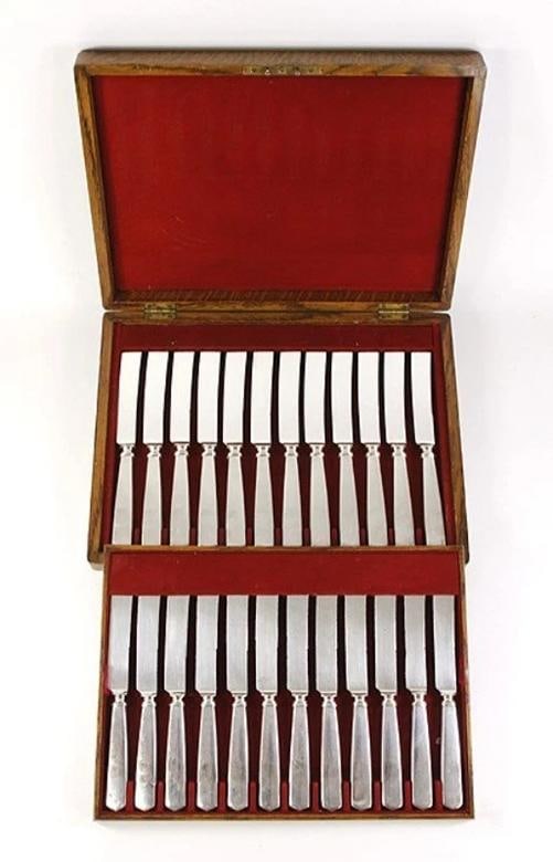 24 International Berkeley Colonial Sterling Silver Knives in Fitted Box (1 of 5)