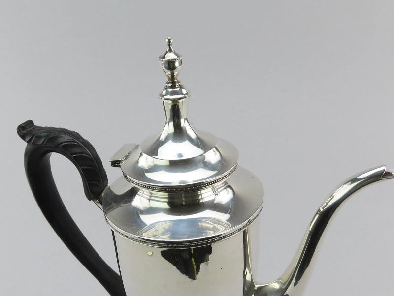 Antique American Sterling Silver Coffee Pot in Classic 18th C Style No Mono - 5