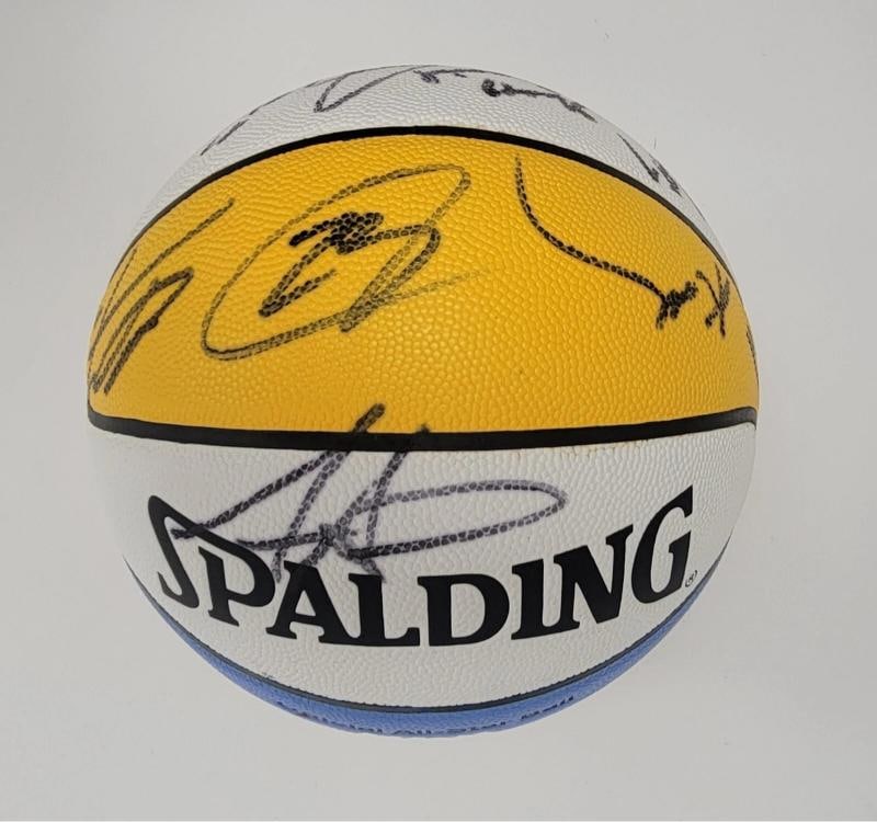 Kobe Bryant Shaq Tim Duncan 2005 All Star Game Team Signed Basketball Beckett - 5
